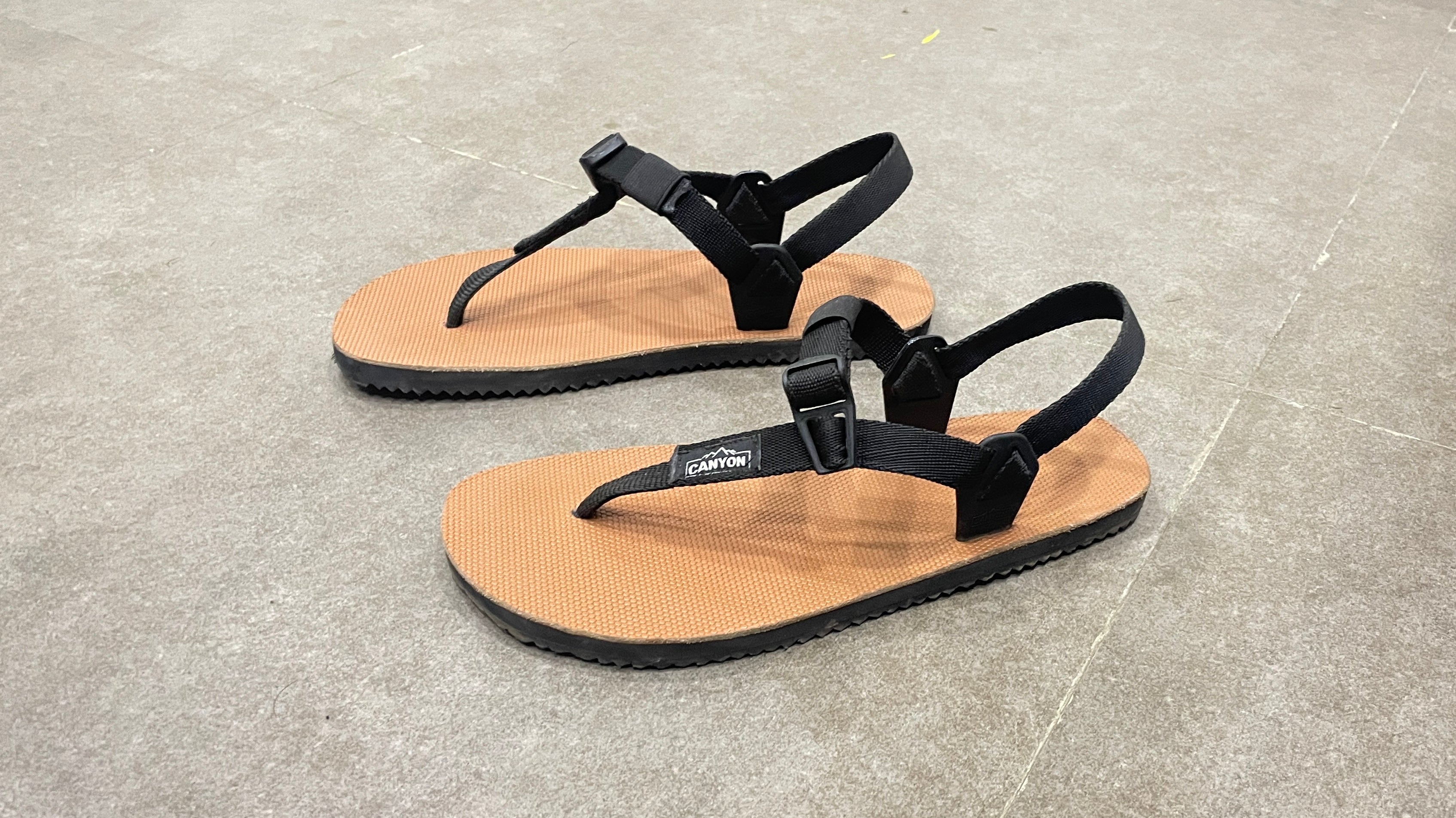 Cliff tahlie 2 online sandal